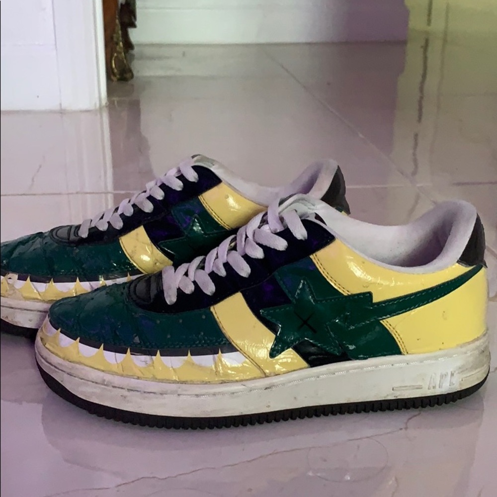 Bapesta x Kaws 2006 Beige Green Camo